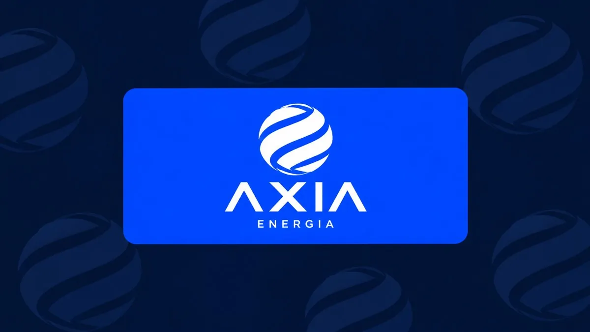 Logomarca branca da AXIA Energia em placa azul sobre fundo azul-marinho