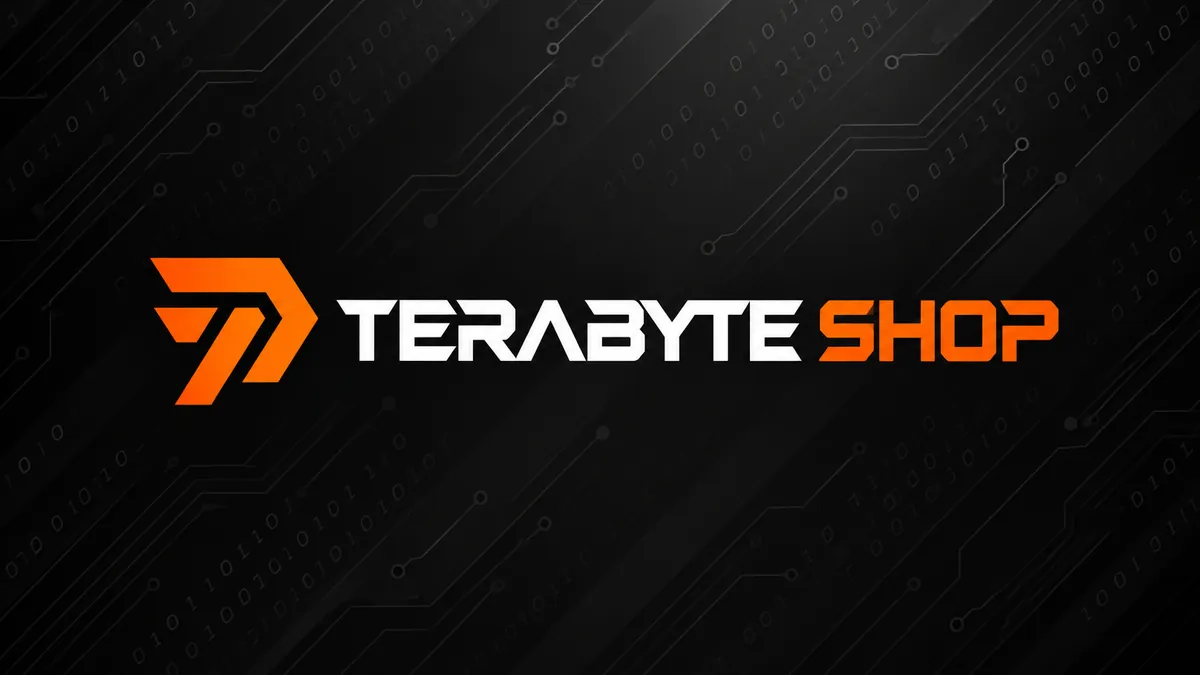 Identidade TerabyteShop sobre fundo de circuitos e código binário