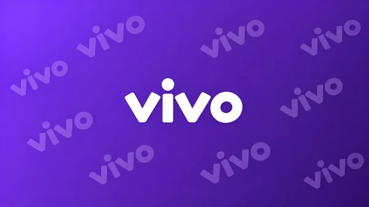 Logomarca da Vivo em branco sobre fundo roxo com marcas da Vivo em diagonal